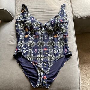 Aguabendita (Target) Floral Swimsuit